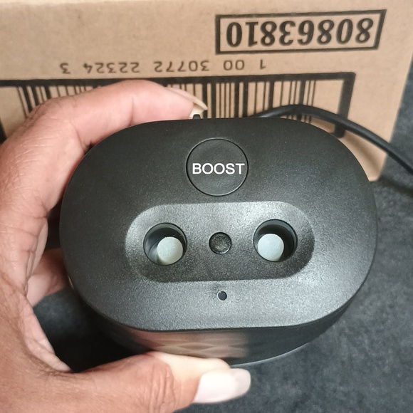 Febreze Black Plug-In Scent Diffuser - Picture 3 of 10